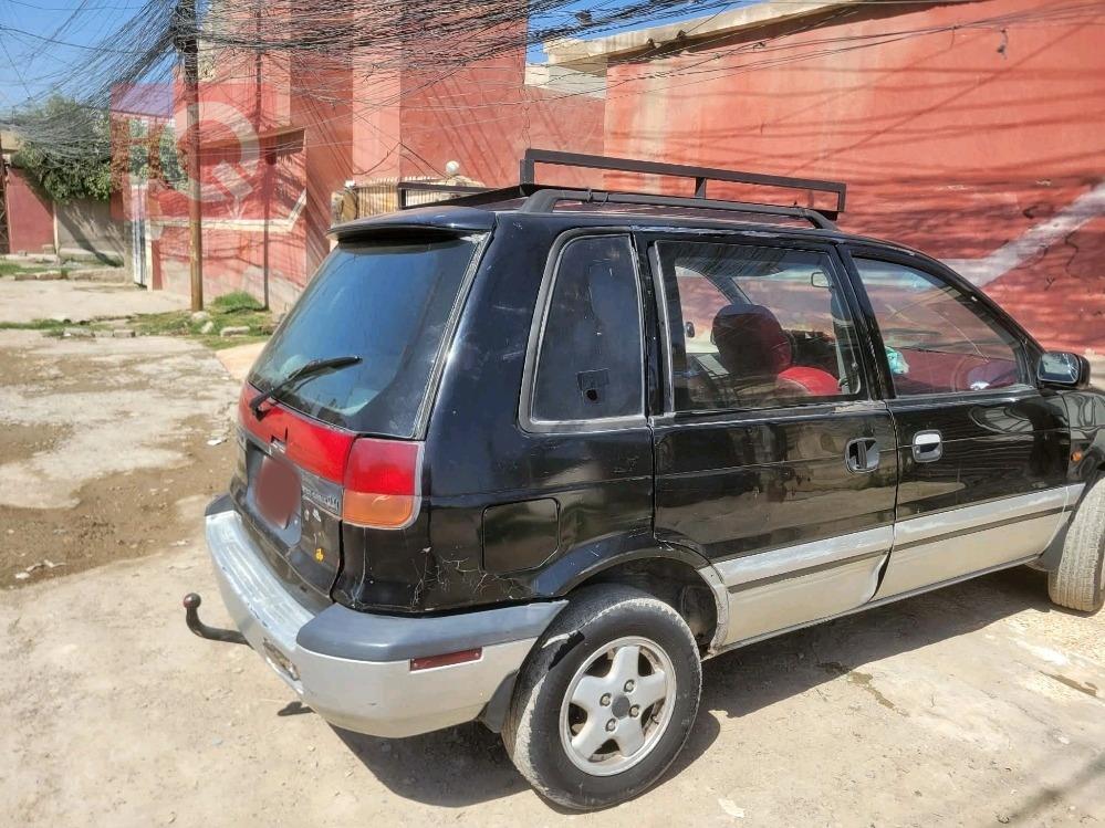 میتسوبیشی RVR